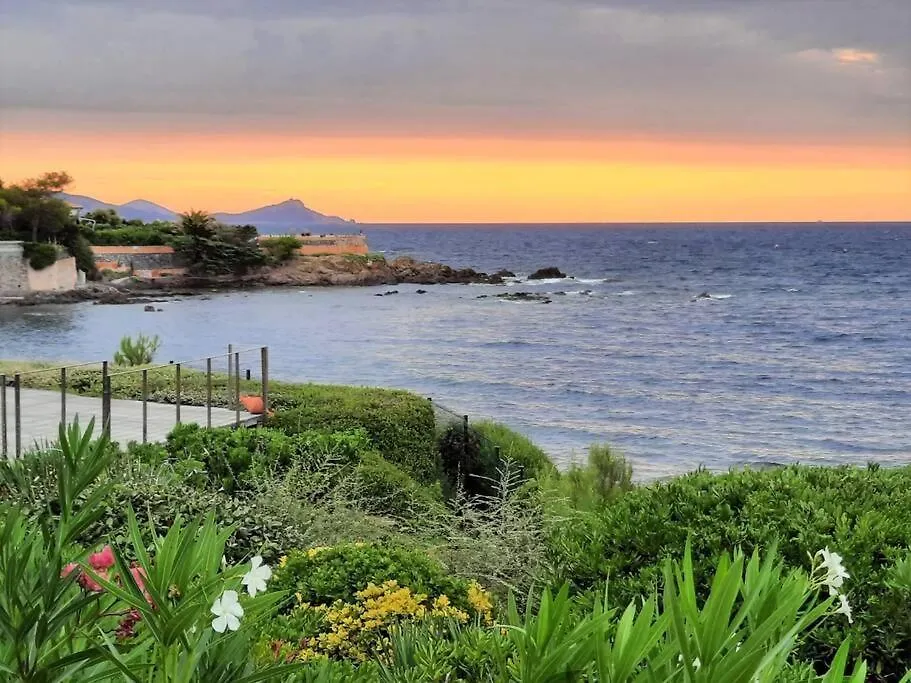 Le Nautile, Residence Les Corailleurs, Duplex Surplombant La Mer, 6 Pers Saint Aygulf Apartment